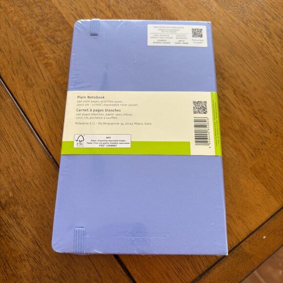 MOLESKINE Classic Hard Cover Notebook Legendary Notebooks Purple Lilac NEW - Picture 3 of 7